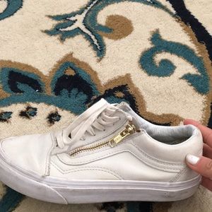 Vans with zipper detailing